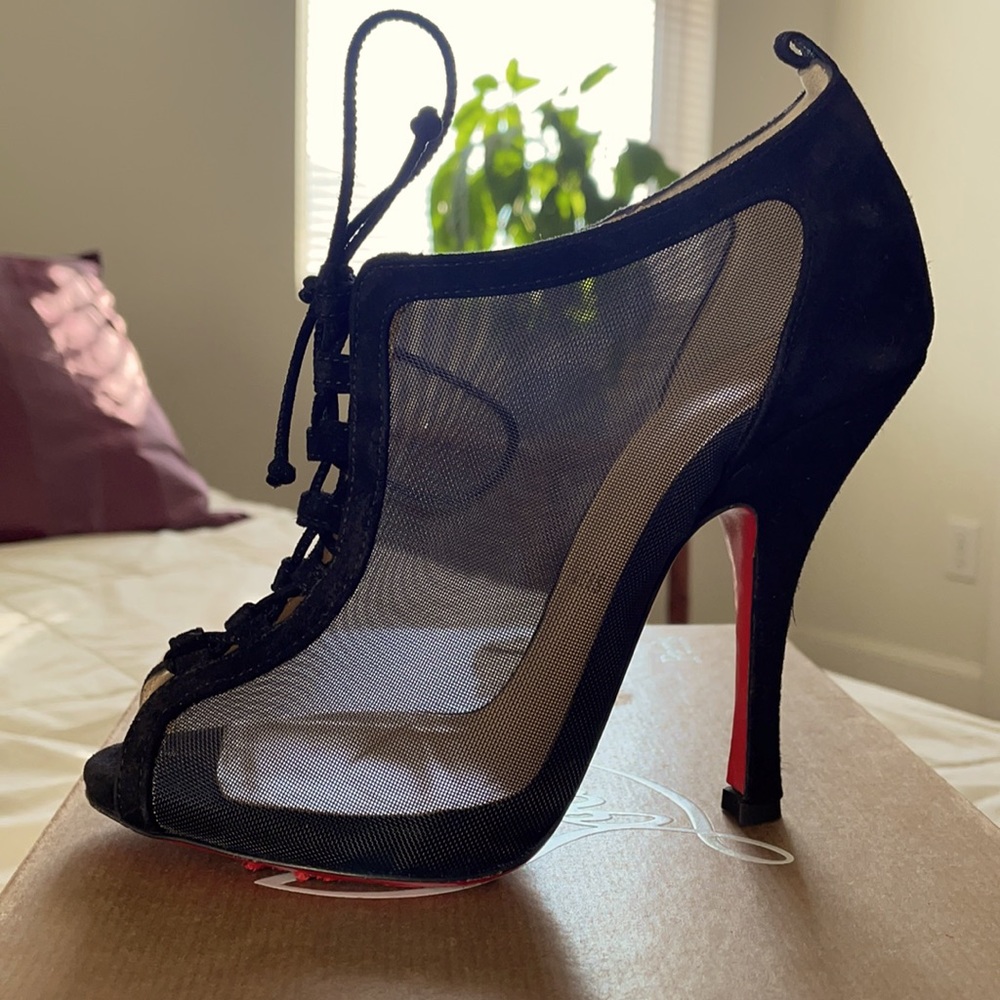 Black Louboutin Bootie 35.5